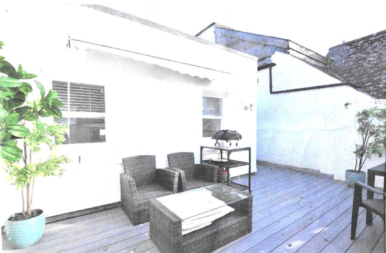 The Picture House Stylish Apartment In 포위 외부 사진